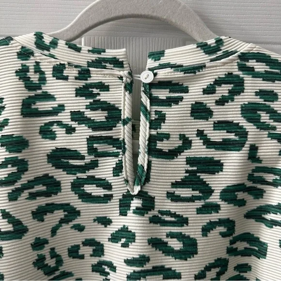 Green Leopard Print Blouse Animal Print Mobwife puff sleeve - Picture 5 of 8